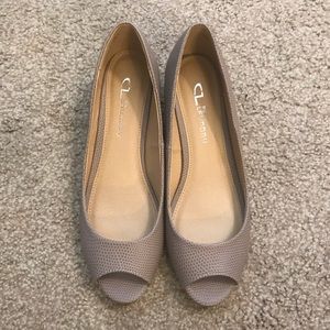 Nude peep toe shoes